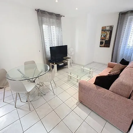 1 Bedroom Riouffe 206 2 Mins From Palais By Interhome * Cannes
