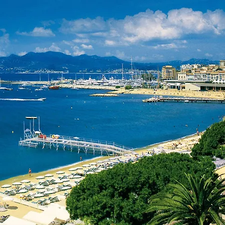 1 Bedroom Riouffe 206 2 Mins From Palais By Interhome